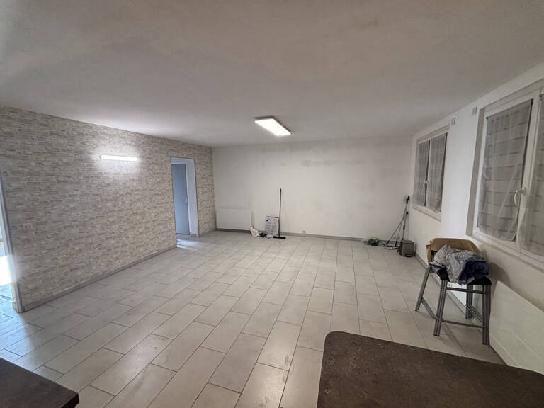Appartement à louer à Ste Geneviève des Bois avec FLOR'IMMO — photo 1