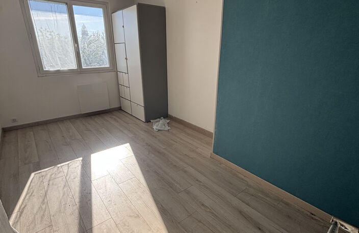 Appartement à louer à Ste Geneviève des Bois avec FLOR'IMMO — photo 3