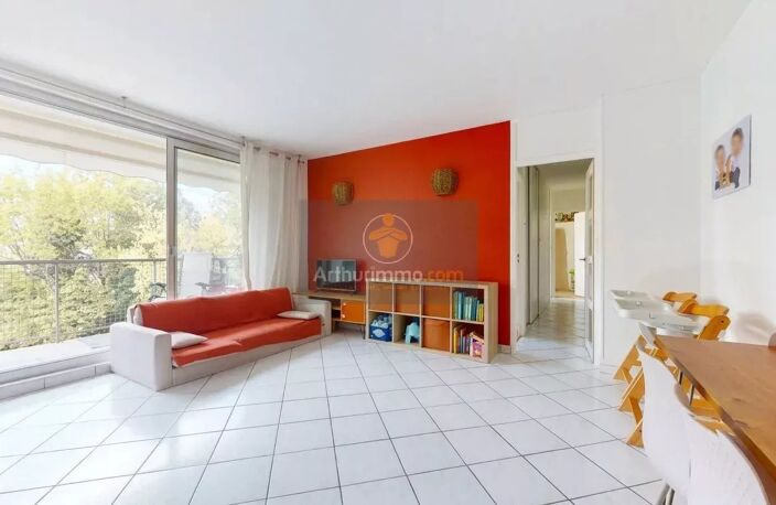 4 pièces en centre-ville avec 3 chambres, cave et parking — photo 2
