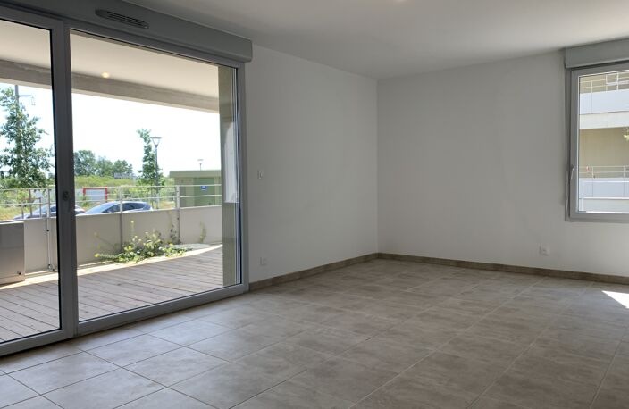 Location appartement 4 pièces 84 m² à Toulouse (31300) — photo 4