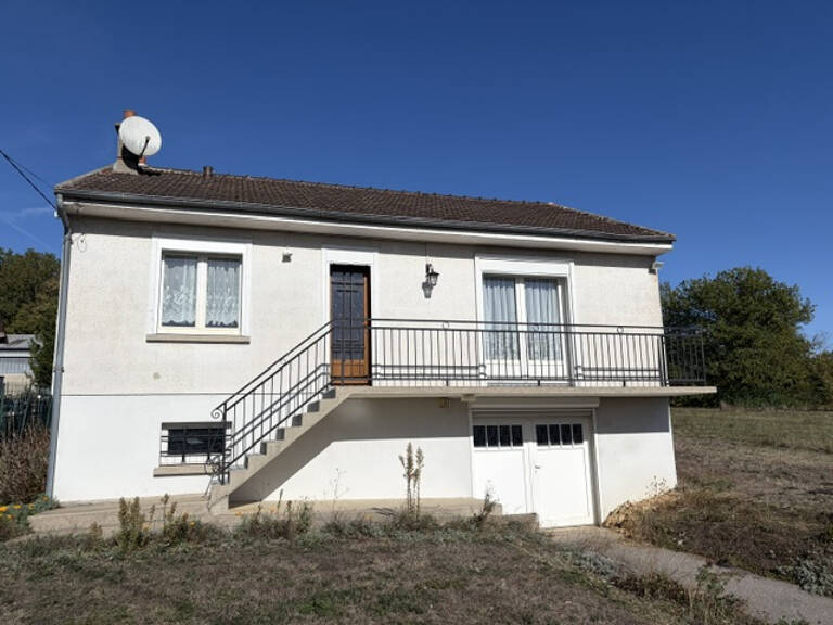 Maison édifiée sur sous sol total — photo 1