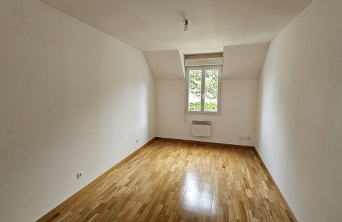PAVILLON F4 LA FERTE SAINT AUBIN — photo 4