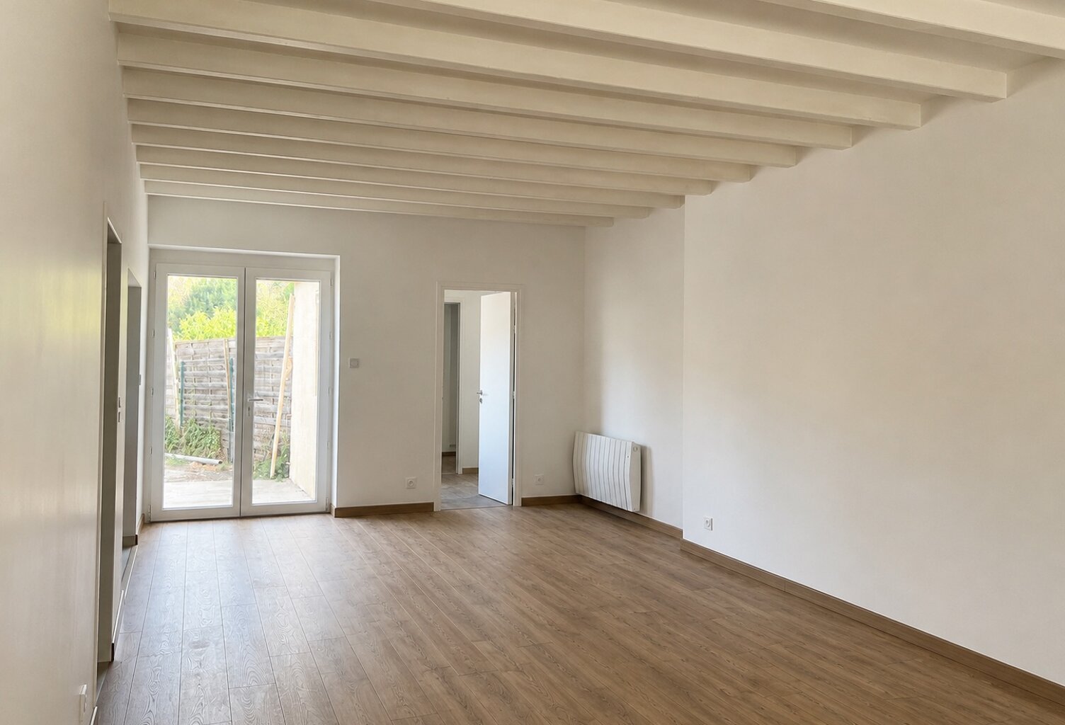 Maison de ville avec jardin - 85210 ST JEAN D\'HERMINE — photo 1