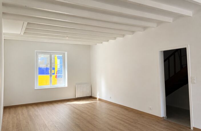 Maison de ville avec jardin - 85210 ST JEAN D\'HERMINE — photo 2