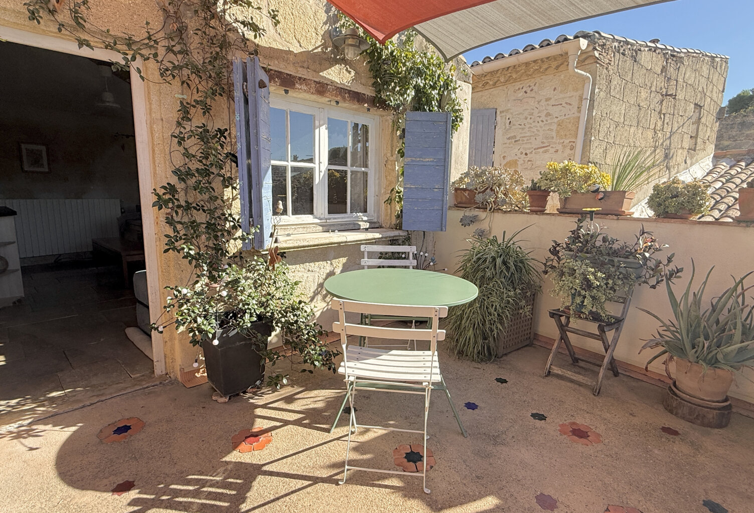 Belle maison de village avec garage et terrasse à Vauvert — photo 1