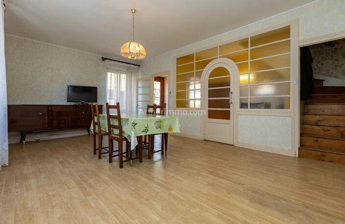 EXCLUSIVITE - ST VICTOR DE MORESTEL — photo 4