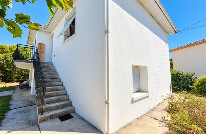 PUJOLS – Maison R+1 avec 4 chambres — photo 2