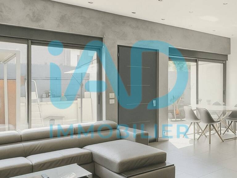 Vente Maison/villa 8 pièces — photo 1