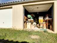 Double garage offrant un bel espace pour atelier ou stockage — photo 4