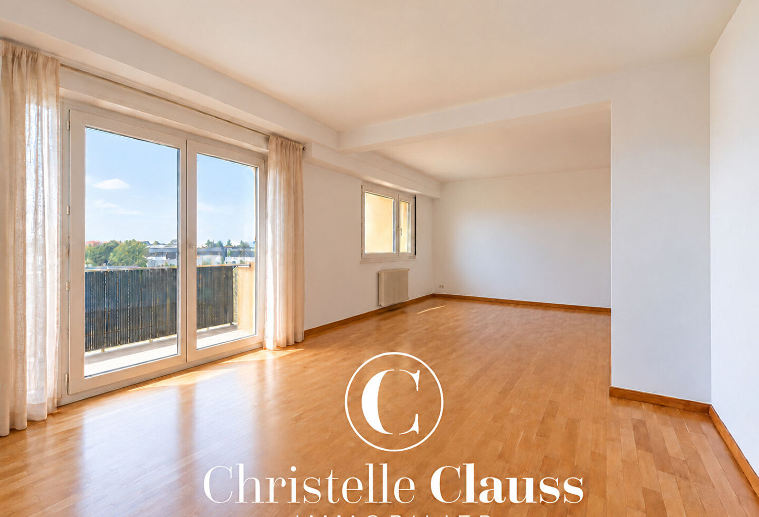 Appartement traversant de 88 m² , Terrasse, vue dégagée et garage — photo 1