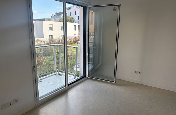 A VENDRE NANTES JARDIN DES PLANTES  STUDIO AU CALME AVEC BALCON — photo 4
