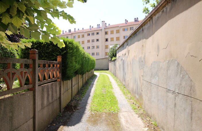 Garage - VILLEURBANNE CROIX LUIZET — photo 4