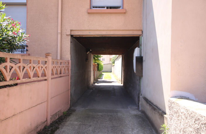 Garage - VILLEURBANNE CROIX LUIZET — photo 5