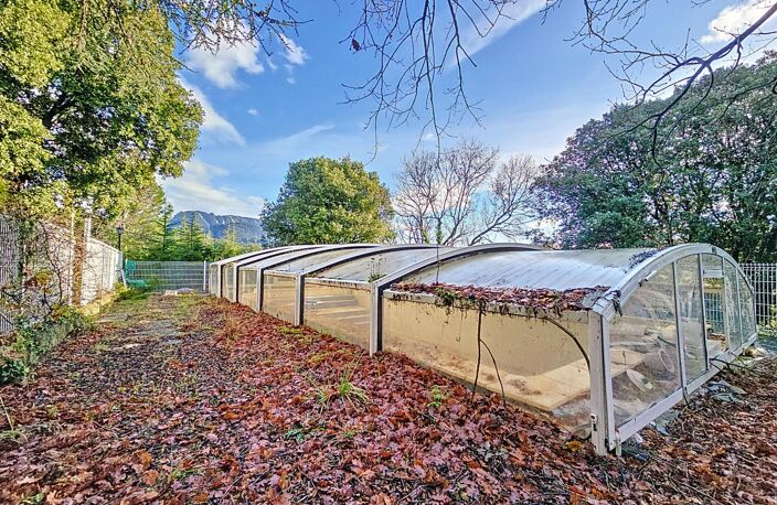 Superbe ensemble immobilier à rénover avec hangar — photo 4