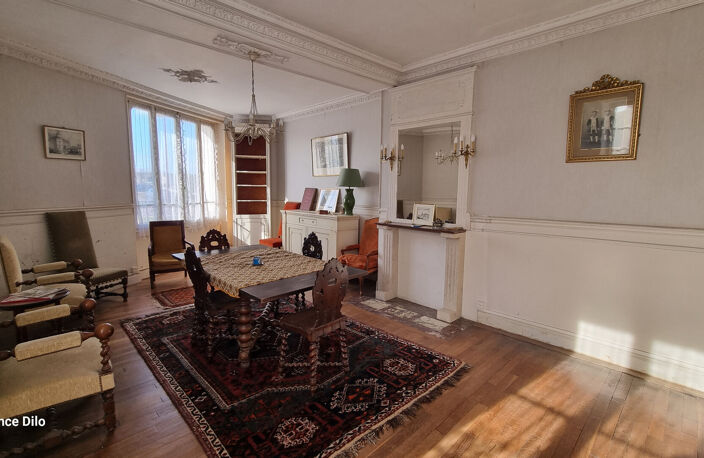Demeure de caractère de 240 m2 avec dépendances. — photo 3