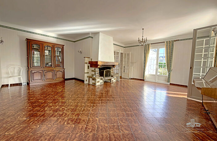 Maison Grandchamp Des Fontaines 7 pièce(s) 174 m2  sur un terrain de 1 538 m² — photo 4