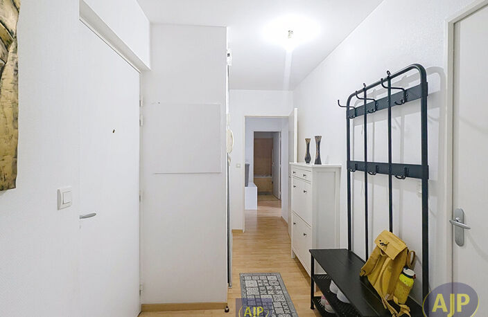 Rennes Fougères : T3 de 62 m² avec terrasse, sans vis-à-vis, stationnement — photo 4
