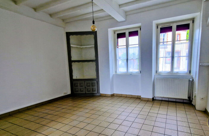 Immeuble avec 3 appartements Clisson centre — photo 2