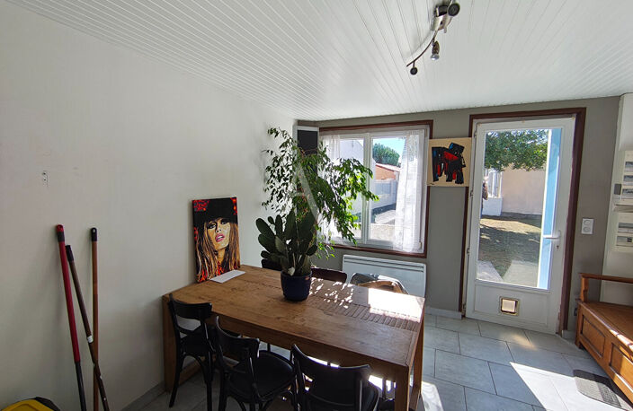Maison plain pied, Rochefort, 3 pièces avec terrain. — photo 3