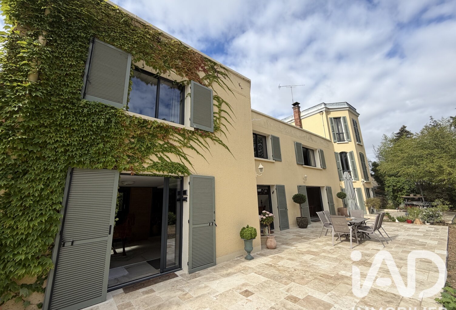 Vente Maison/villa 8 pièces — photo 1