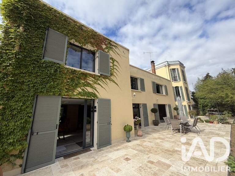 Vente Maison/villa 8 pièces — photo 1
