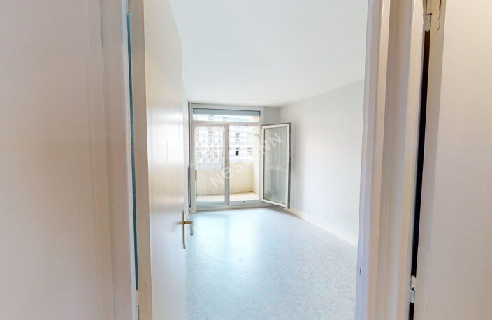 APPARTEMENT 3 PIECES  - 73 m²  - REIMS COMEDIE - PROCHE CENTRE VILLE — photo 4