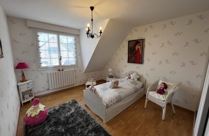 Charmante maison de 195m2 avec garage et vie plain pied — photo 4