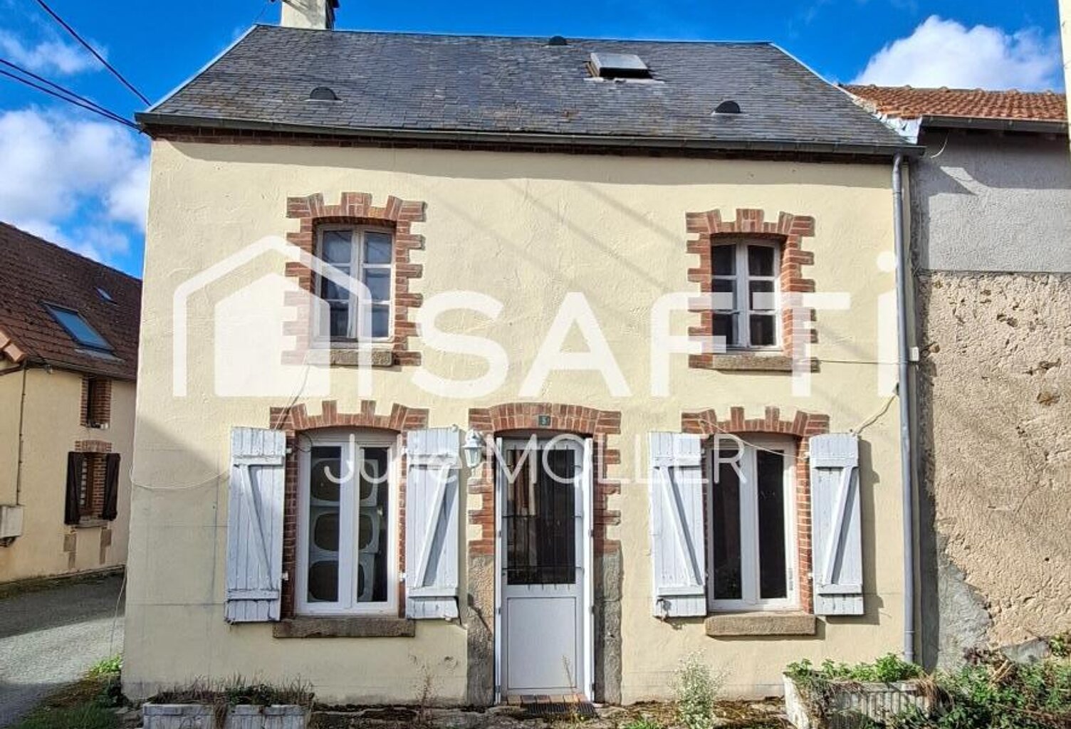 Maison avec 2 espaces de vie et terrasses à Anzême — photo 1
