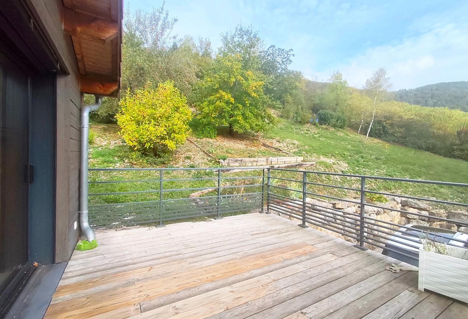 maison dans secteur calme — photo 1