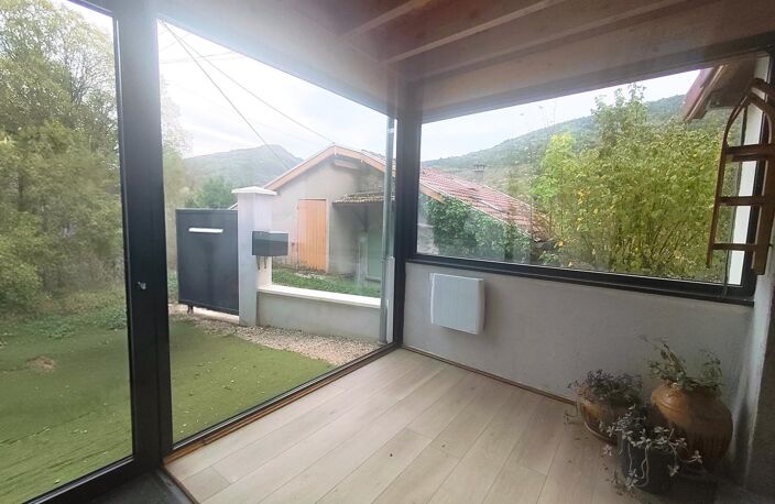 maison dans secteur calme — photo 5