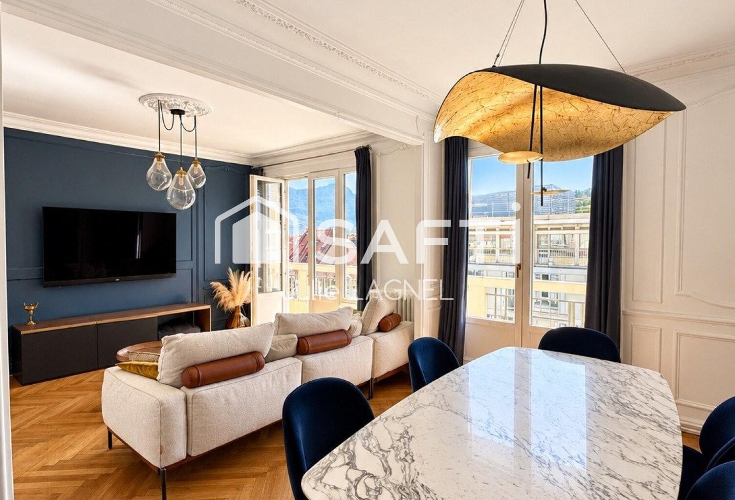 ANNECY - RUE ROYALE L'ELEGANCE DE L'ANCIEN, UN PANORAMA D'EXCEPTION — photo 1