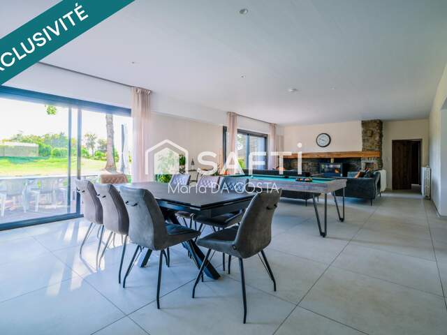 Villa de plain-pied aux volumes généreux — photo du bien