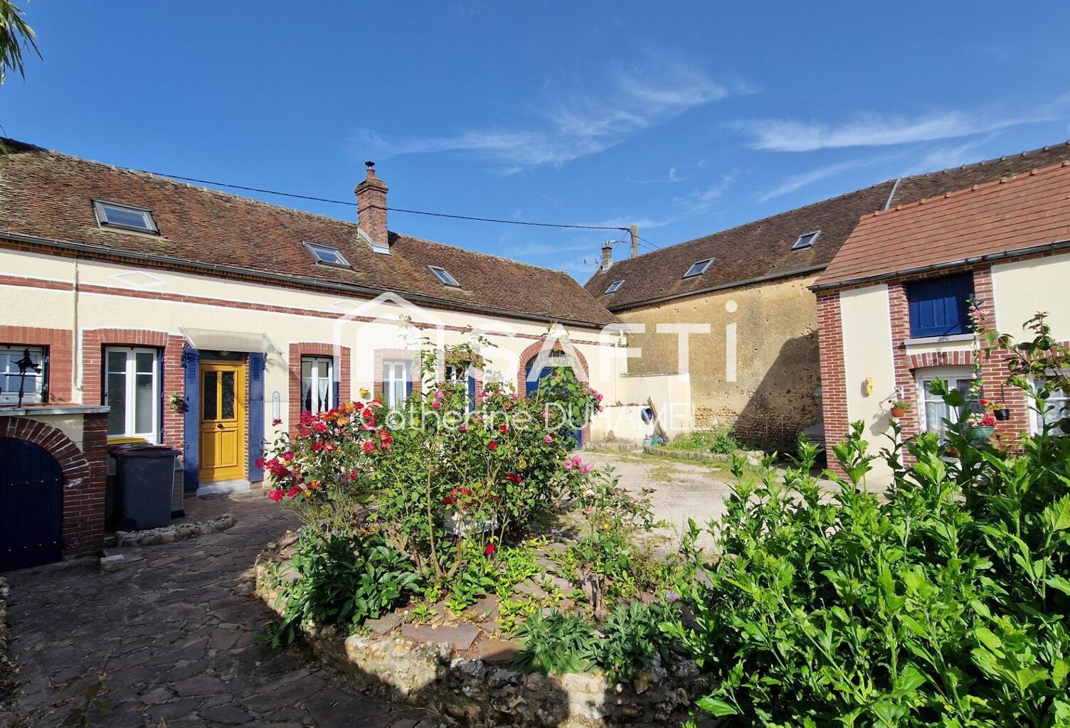 JOLIE LONGERE PROCHE VILLENEUVE SUR YONNE — photo 1
