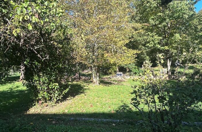 IMMEUBLE DE RAPPORT AVEC 3 LOGEMENTS LOUÉS  SAINT-MARTIN-VALMEROUX (CANTAL)  ? — photo 4
