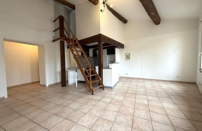 Immeuble vide composé de 4 appartements rénovés — photo 3