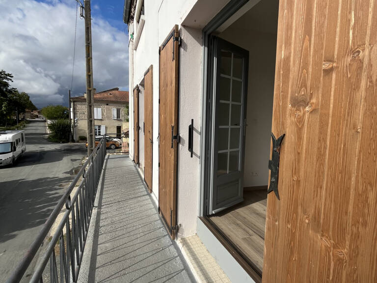 APPARTEMENT T3 AVEC BALCON VU SUR LA GARONNE — photo 1