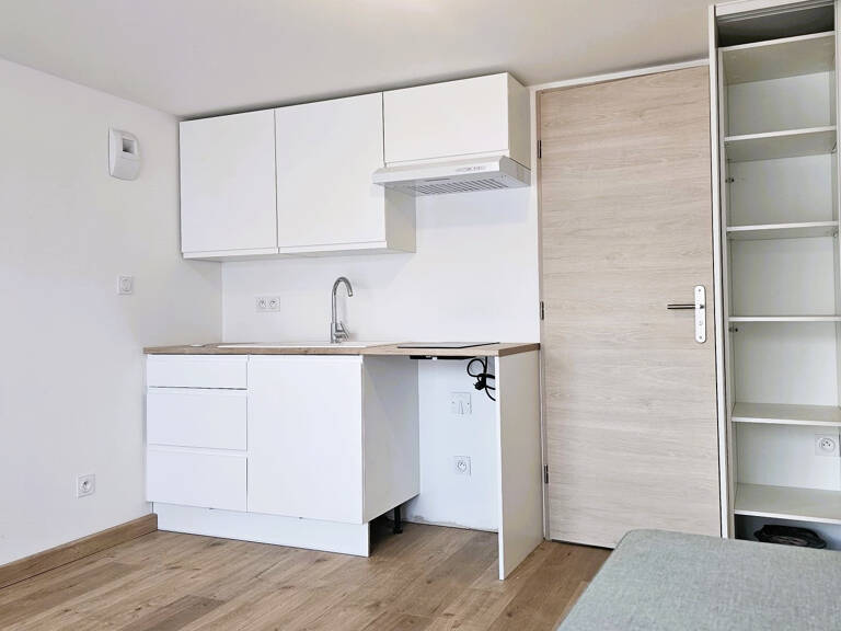 APPARTEMENT AVEC COUR — photo 1