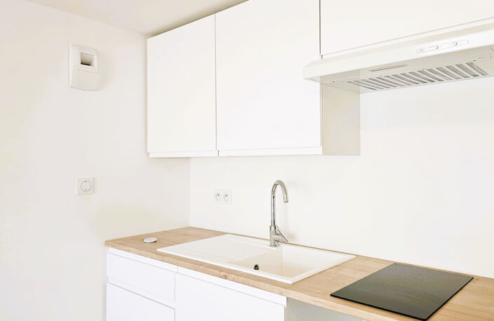APPARTEMENT AVEC COUR — photo 3