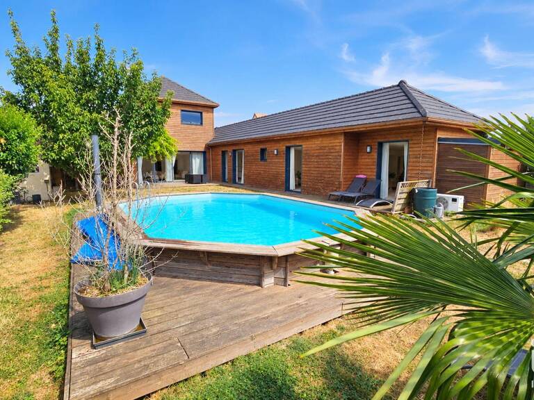 Vente Maison/villa 8 pièces — photo 1