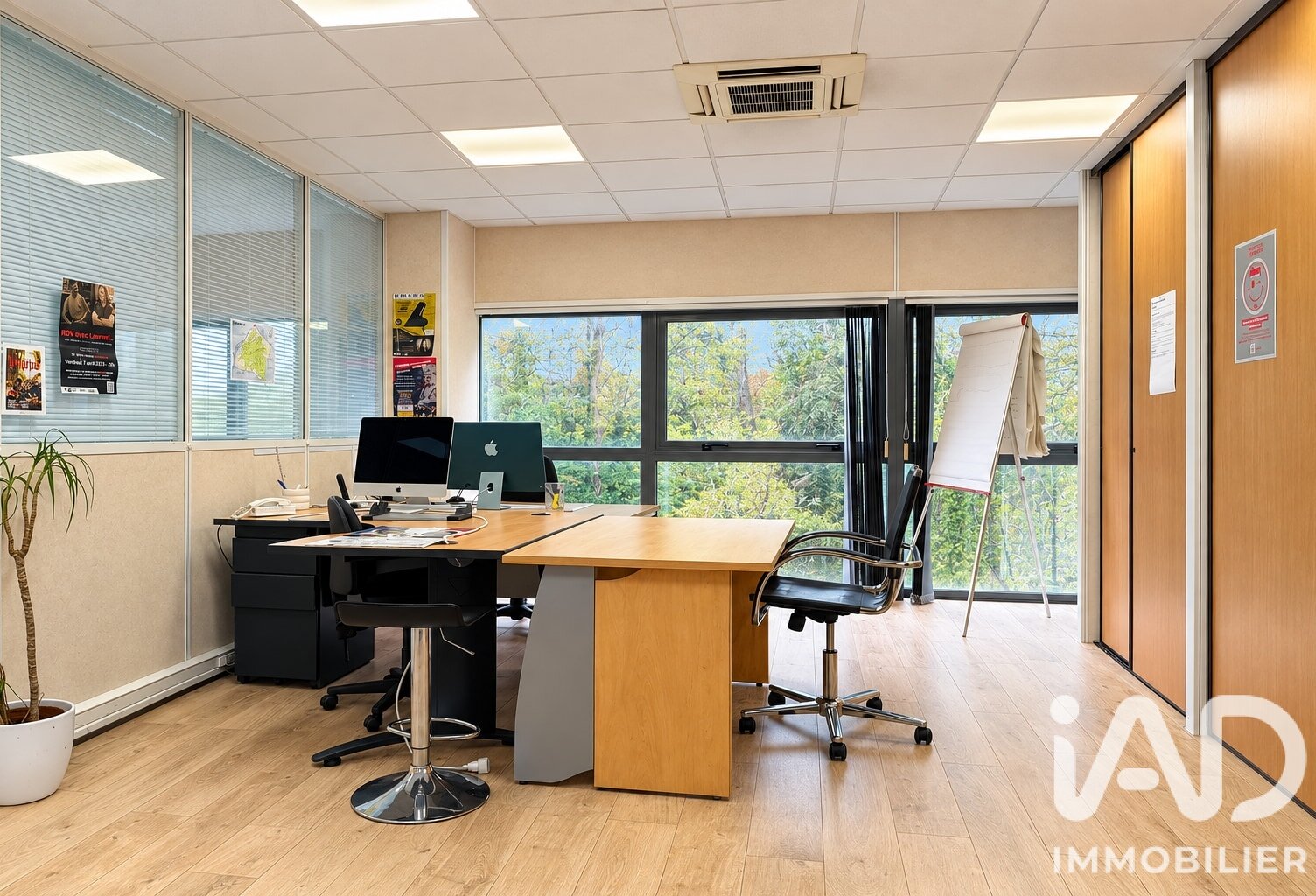 Vente Boutique/Local commercial 219 m&sup2; — photo 1