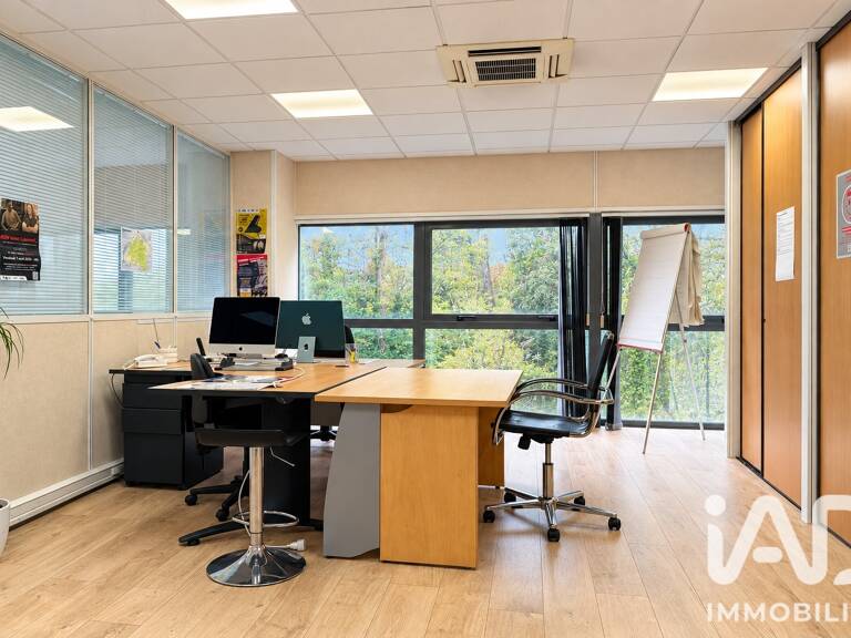 Vente Boutique/Local commercial 219 m&sup2; — photo 1