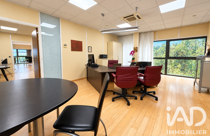Vente Boutique/Local commercial 219 m&sup2; — photo 2