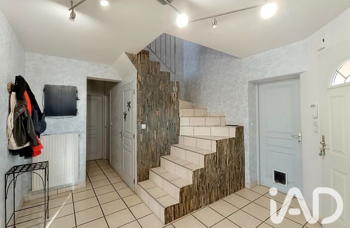 Vente Maison/villa 6 pièces — photo 2