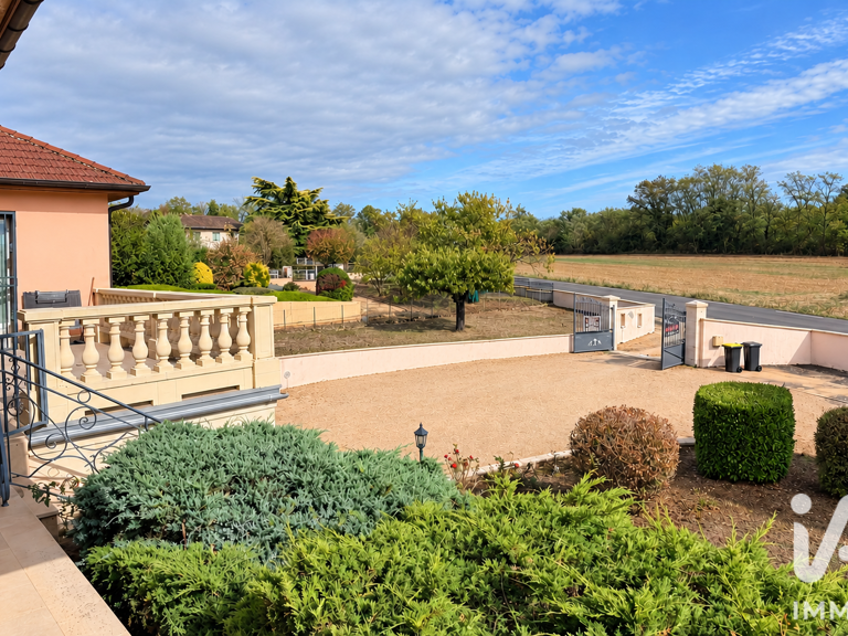 Vente Maison traditionnelle 8 pièces — photo 1