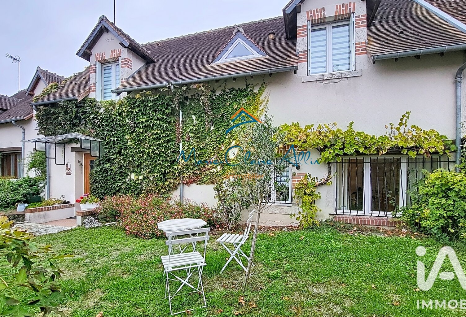 Vente Maison/villa 8 pièces — photo 1