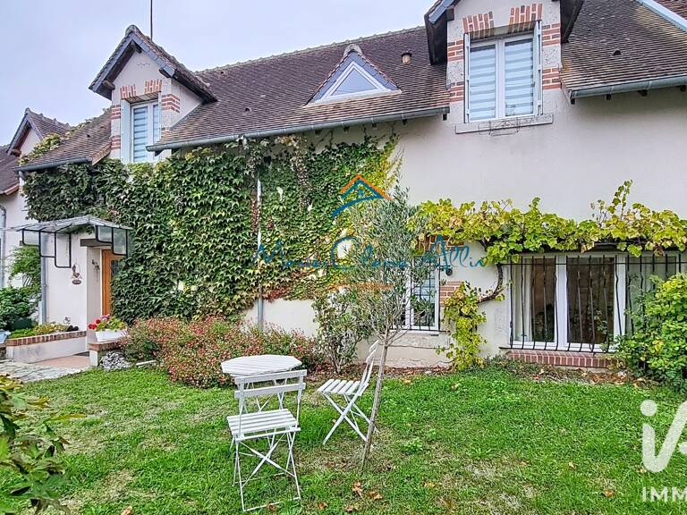 Vente Maison/villa 8 pièces — photo 1