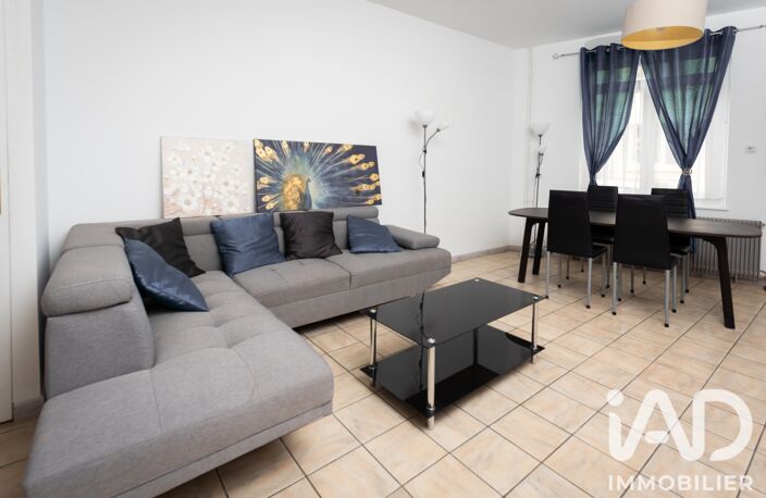 Vente Maison de ville 4 pièces — photo 2