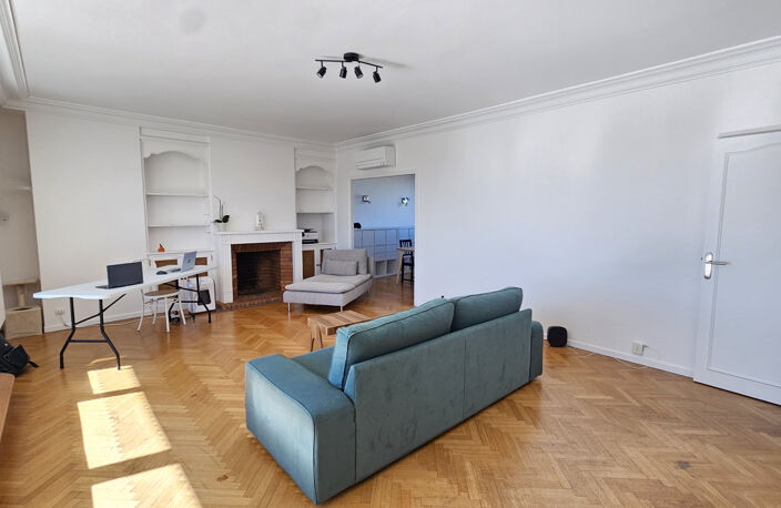 APPARTEMENT 5 PIECES AVEC TERRASSES ET DEUX GARAGES BOXES EN PLEIN CENTRE VILLE DE TOULOUSE — photo 3