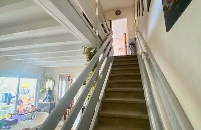 Vente Maison/villa 5 pièces — photo 2