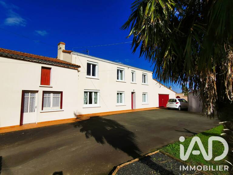Vente Maison/villa 9 pièces — photo 1